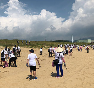 台湾でのビーチクリーン活動